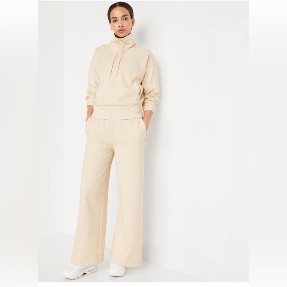 Old Navy Dynamic Fleece Scuba Set